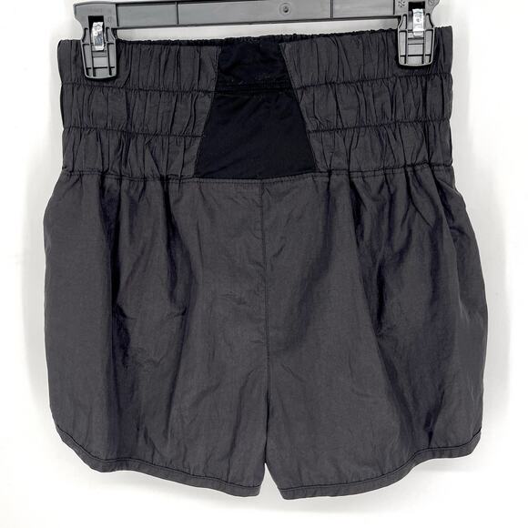 Free People Movement Wide Smocked Waist Athletic Shorts Sz M Black Pocket Lined - Picture 5 of 11